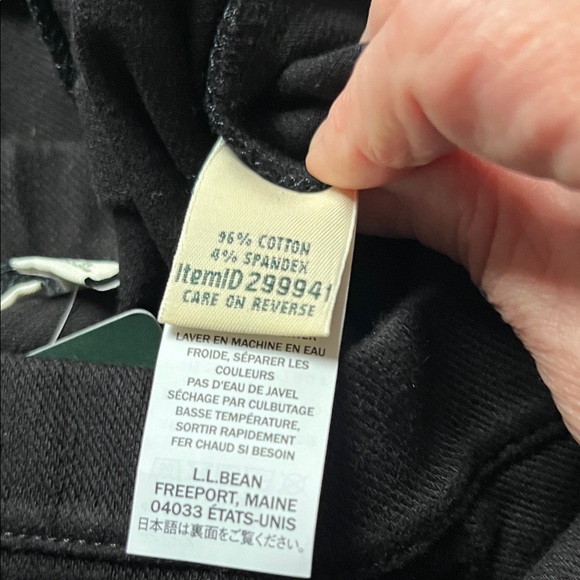 L.L. Bean Classic Black Trousers, petite - Picture 3 of 7